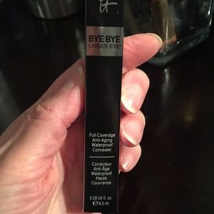 It cosmetics Bye Bye Under Eye